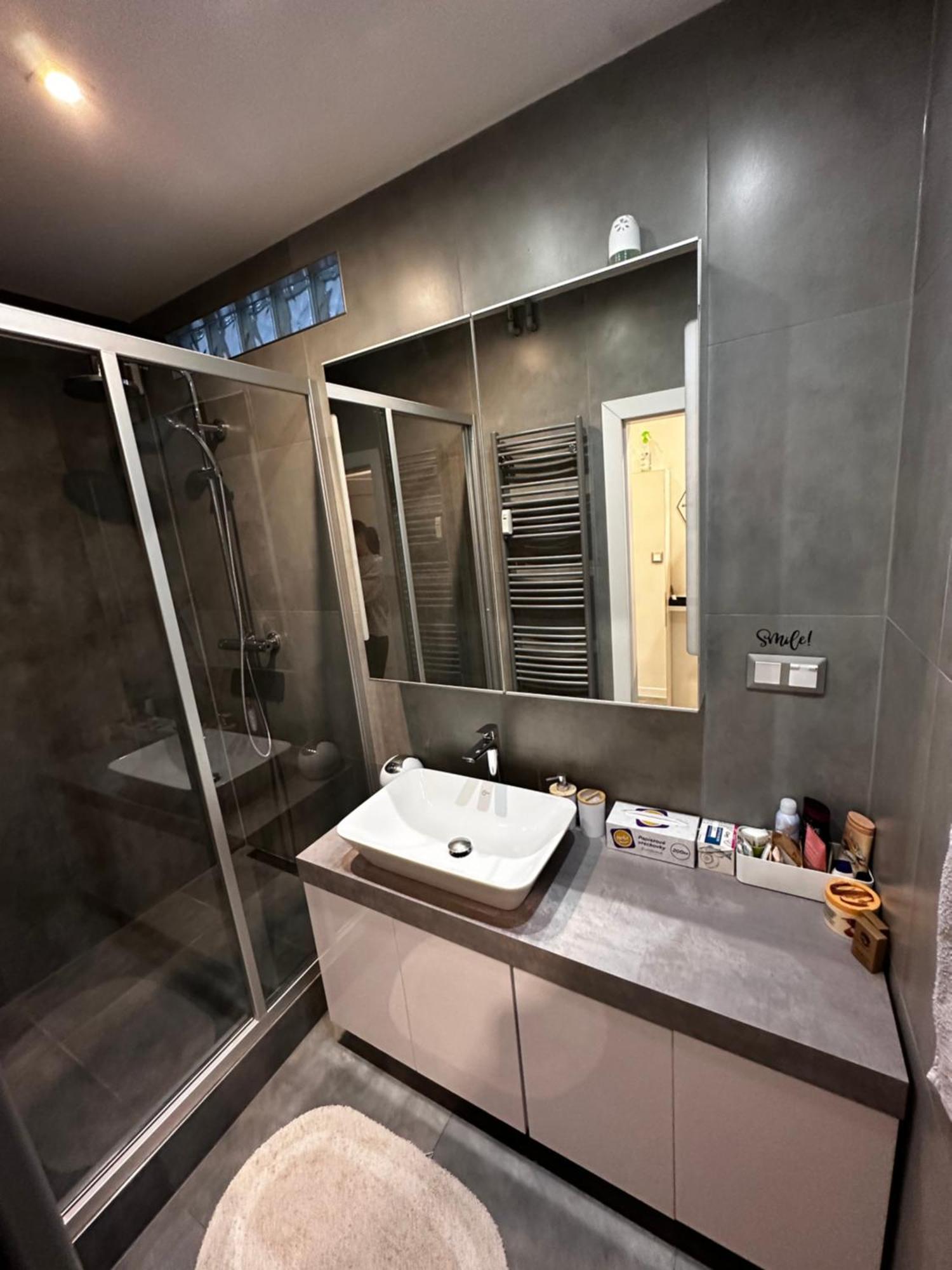 We Apartment - Close To The Center & City View, Self Check-In 24H Banská Bystrica Dış mekan fotoğraf